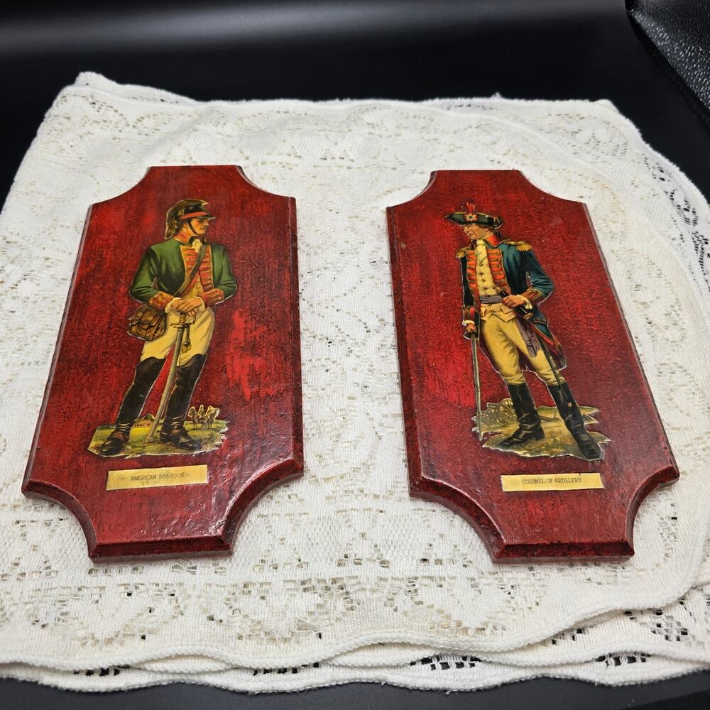 Vintage set of 2 Decoupage Revolutionary Soilders Wood Plagues Wall Decore